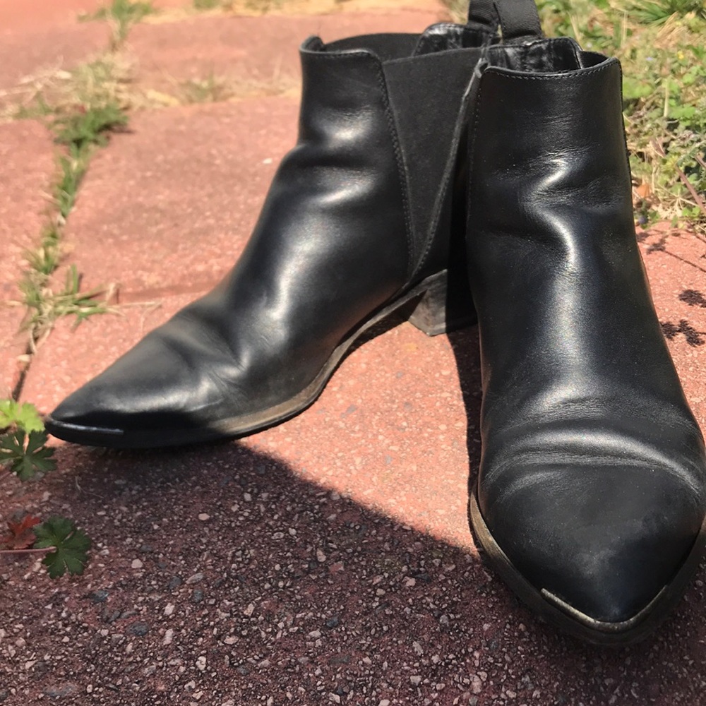 Acne Studio Jensen Black Leather Chelsea Booties